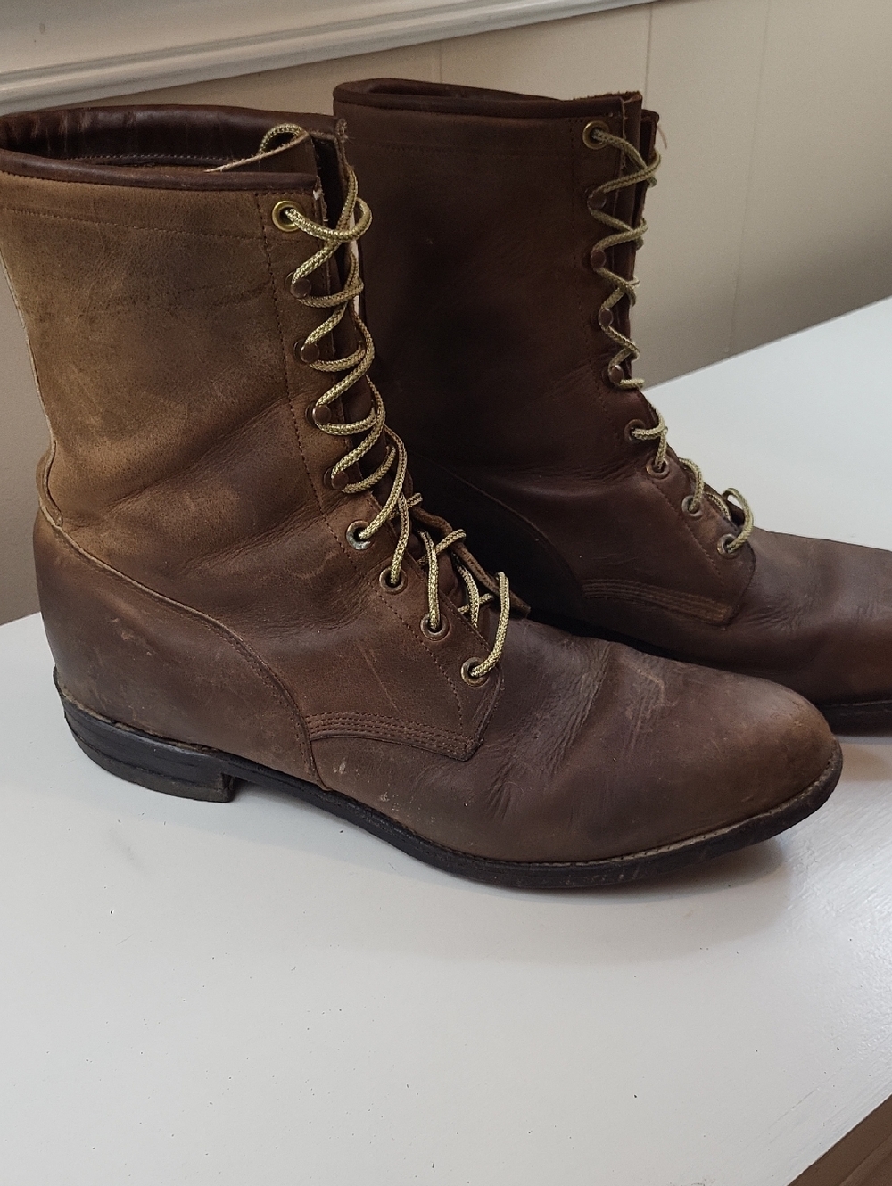 MEN'S VTG. STYLE JUSTIN PACKER/ROPER BROWN LACE UP BOOTS, SIZE 10.5